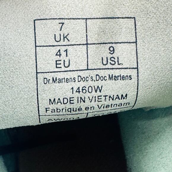 Dr. Martens Women's 1460W White Smooth Patent Leather 8-Eye Lace Up Boots Size 9 - Picture 11 of 11